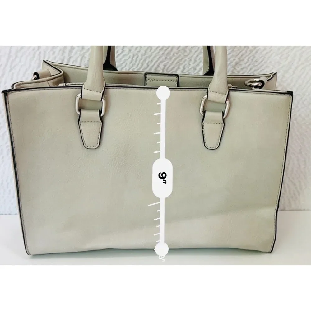Vintage Marc New York faux white leather satchel with chain detail